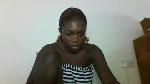 Snapshot of hotcutetracie chatting on October 10, 8:09 am VICTORIA online show from October 10, 8:09 am