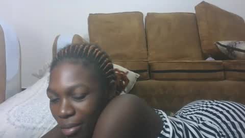 Snapshot of hotcutetracie chatting on October 17, 7:07 pm VICTORIA online show from October 17, 7:07 pm