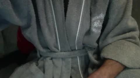 Snapshot of hotfrenchdadd chatting on December 6, 4:01 pm hotfrenchdadd online show from December 6, 4:01 pm