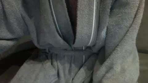 Snapshot of hotfrenchdadd chatting on December 2, 8:17 pm hotfrenchdadd online show from December 2, 8:17 pm