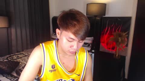 hotfucker_drei online show from October 3, 8:00 am