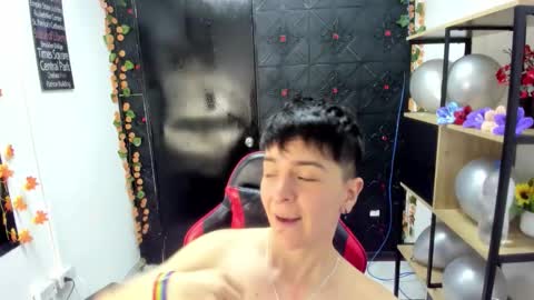 hannah online show from March 15, 2:38 am