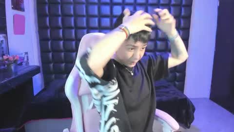 hannah online show from November 24, 12:15 pm