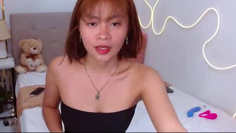 Snapshot of hotina_ chatting on September 25, 9:05 am tina online show from September 25, 9:05 am