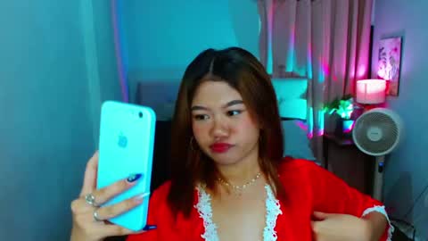 Layla online show from March 1, 8:23 am