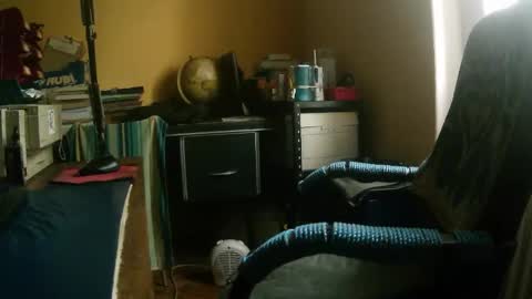 hotleopold online show from January 8, 2:45 pm