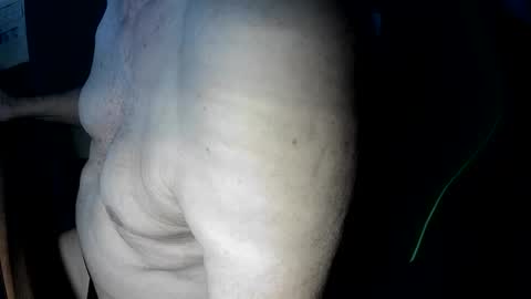 Snapshot of hotmassage50 chatting on October 18, 3:16 pm hotmassage50 online show from October 18, 3:16 pm