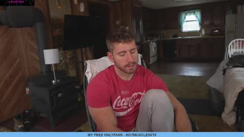 Snapshot of hotmuscles6t9 chatting on March 8, 5:33 pm hotmuscles6t9 online show from March 8, 5:33 pm