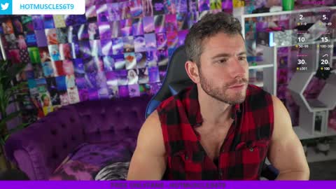 Snapshot of hotmuscles6t9 chatting on January 8, 6:31 am hotmuscles6t9 online show from January 8, 6:31 am