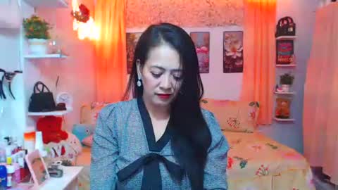 Snapshot of hotpinay_mira chatting on October 9, 2:11 pm hotpinay_mira online show from October 9, 2:11 pm