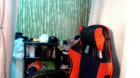 Snapshot of hotscarletcumxx chatting on February 10, 1:03 am veronica online show from February 10, 1:03 am