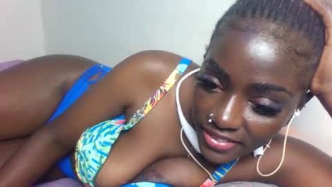 Amalia online show from November 23, 12:30 am