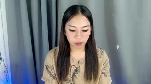 jelaigrande  online show from March 10, 3:01 am