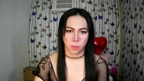Snapshot of hott_summerr chatting on February 10, 8:20 am Alex Summer online show from February 10, 8:20 am