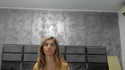 hottalicia2 online show from September 10, 10:11 pm