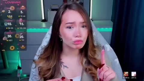 hello Im Eva online show from February 25, 8:29 am