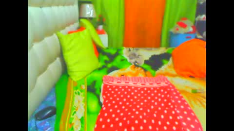 Snapshot of hottesa2019 chatting on February 20, 11:31 am THEONE online show from February 20, 11:31 am