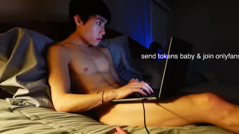 hottiewithabody101 online show from March 19, 1:16 pm