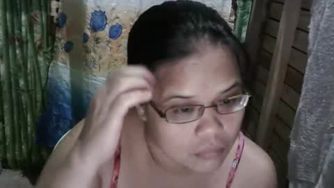 hotty_babex online show from April 9, 12:33 pm