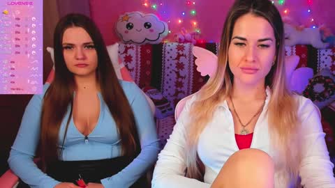 Snapshot of hotty_girls_here chatting on January 11, 1:01 pm Ivanna and Jessica online show from January 11, 1:01 pm