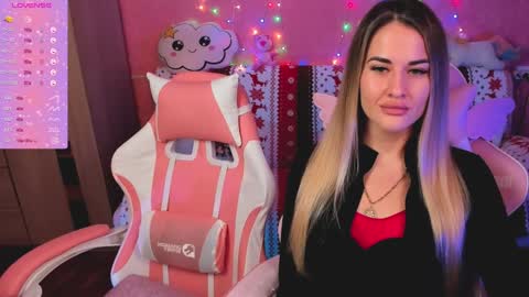 Snapshot of hotty_girls_here chatting on February 2, 6:14 am Ivanna and Jessica online show from February 2, 6:14 am