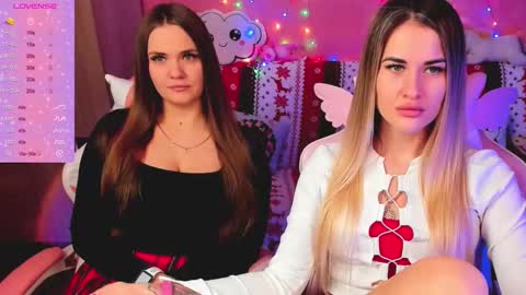 Snapshot of hotty_girls_here chatting on February 10, 5:58 am Ivanna and Jessica online show from February 10, 5:58 am