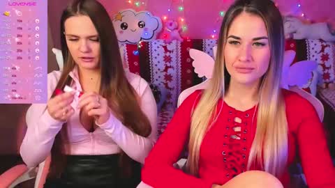 Snapshot of hotty_girls_here chatting on February 16, 1:16 pm Ivanna and Jessica online show from February 16, 1:16 pm