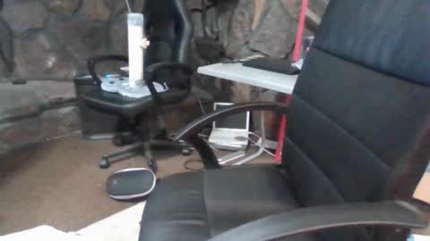 houstonbored online show from January 12, 6:42 am