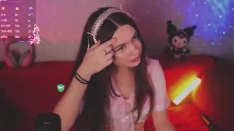 Mia online show from October 6, 5:31 pm