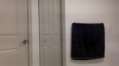 HugeBlast online show from October 13, 12:01 am