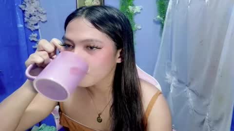 Elie online show from February 8, 2:15 am