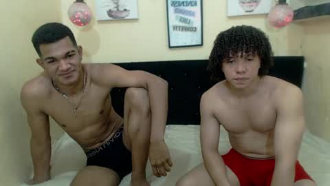 Snapshot of hugecock_twinks chatting on October 8, 1:28 pm pablo ubeer bigcock sexy twinks hot online show from October 8, 1:28 pm
