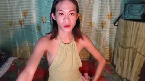 hugecockanna online show from September 18, 5:00 am