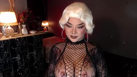 Christine online show from September 19, 8:29 am