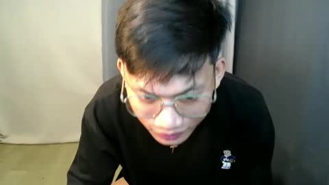 Snapshot of hugecockjames09 chatting on September 14, 3:57 pm hugecockjames09 online show from September 14, 3:57 pm