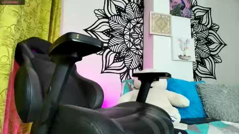 Snapshot of huila97 chatting on October 7, 12:17 am elecktra12 online show from October 7, 12:17 am