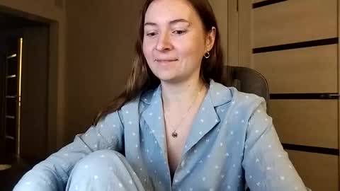 HumpyGrey online show from October 29, 7:14 pm