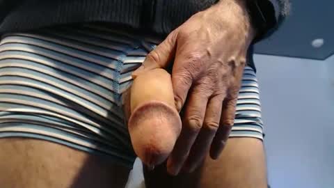 Big uncut cock dripping online show from November 28, 4:36 pm