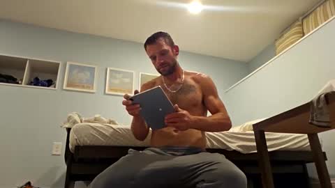 hunganhorny88 online show from April 12, 2:37 am