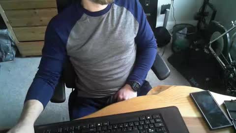 hungstud_again online show from February 4, 3:05 pm