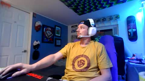 hungtxcock92 online show from December 19, 12:22 pm