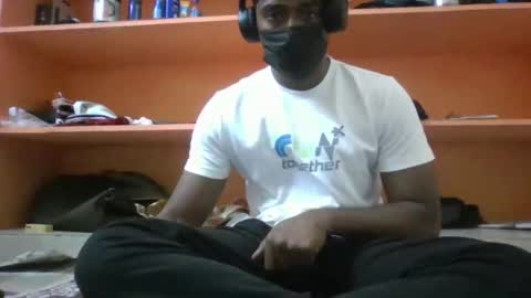 hunk_dominant online show from November 13, 7:44 am