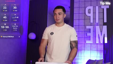 hunk_ryan online show from January 17, 1:53 pm