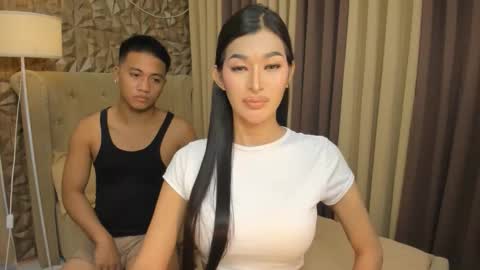 hunkhomerontop online show from October 25, 7:51 am