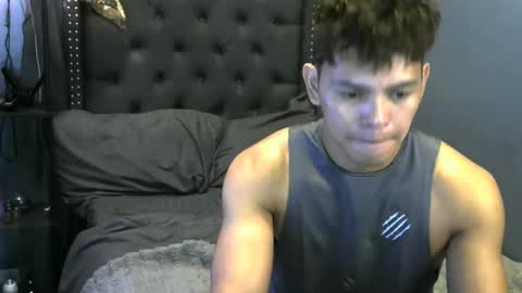 Thehunkpinoy online show from September 24, 10:11 am