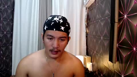 hunkylloyd online show from February 14, 4:15 am