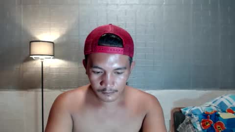 hunkylloyd online show from January 17, 7:29 am