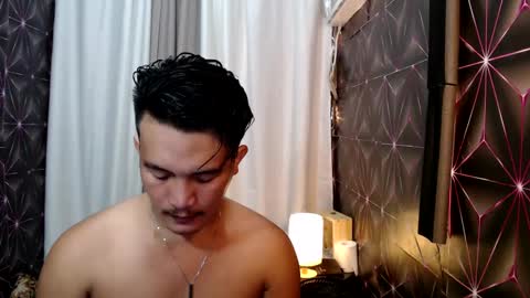 hunkylloyd online show from February 15, 5:09 am