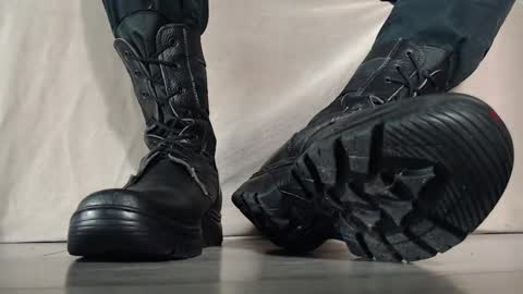  I AM NOT A DIRECTOR I AM THE BOSS            KINGDADDYSIRSTR8ALPHAMASTER online show from March 6, 3:33 pm