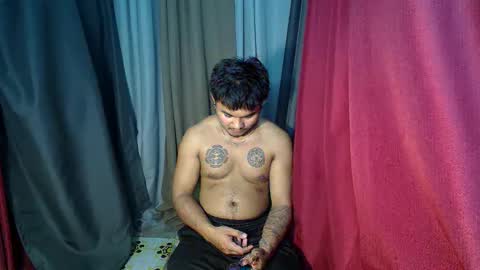 hunkyzeus online show from February 10, 12:19 pm